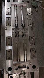 专业承接注塑加工，开发塑胶产品模具等