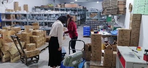 压铆紧固件厂家，压铆螺柱螺母螺钉等