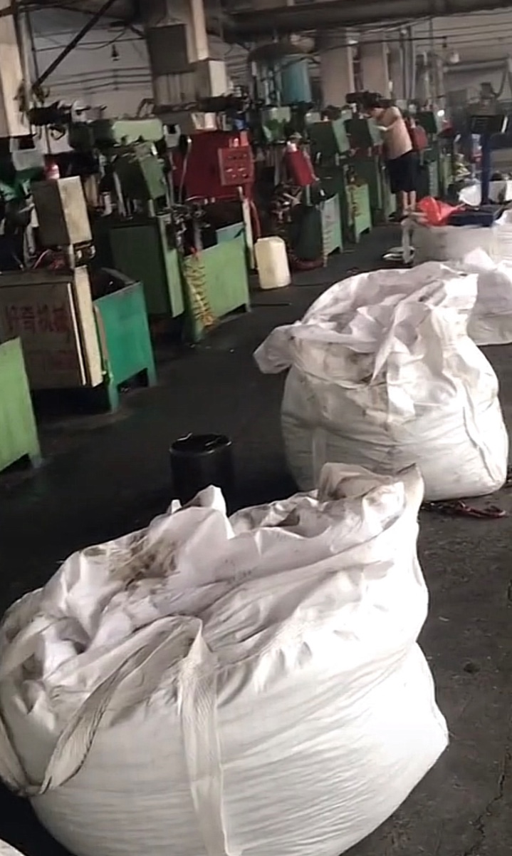 起发法兰母